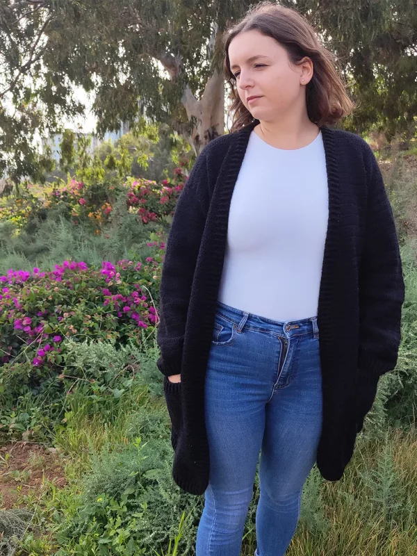 Cárdigan negro crochet