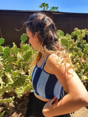 Top rayas azules